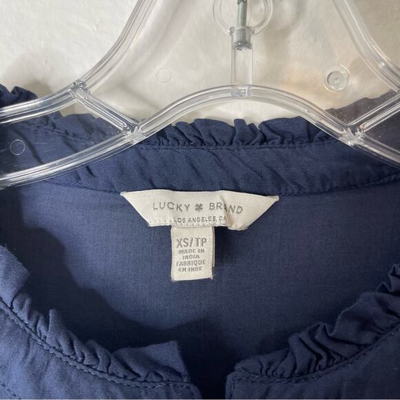 Lucky Brand navy blue button ruffle cottagecore peplum embroidered top XS - Picture 4 of 5